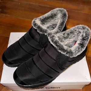 water and stain resistant ,have not been worn